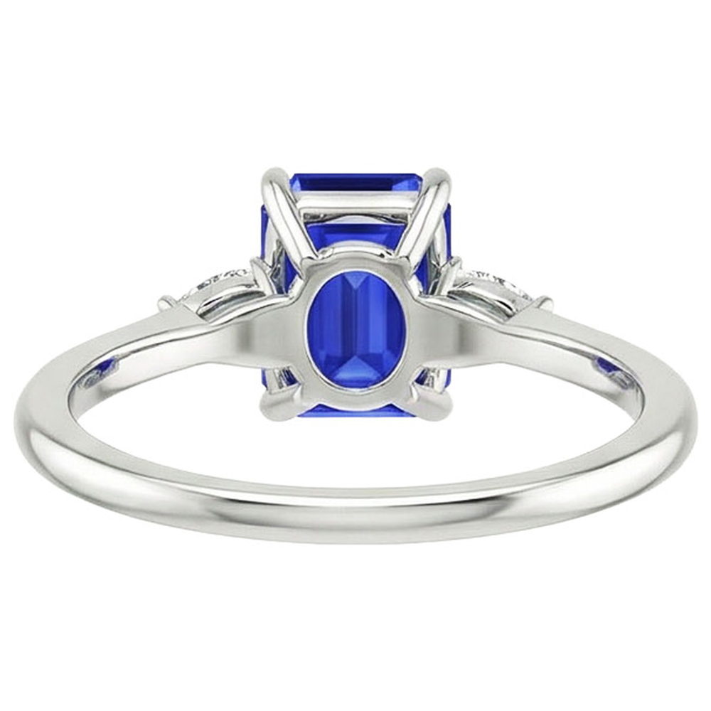 natural emerald sapphire 3.25ct ring close up detail