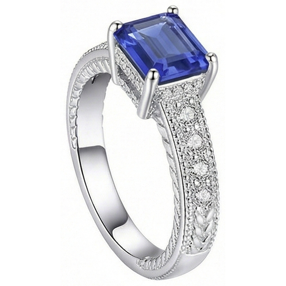 natural emerald sapphire 2.50ct ring close up detail