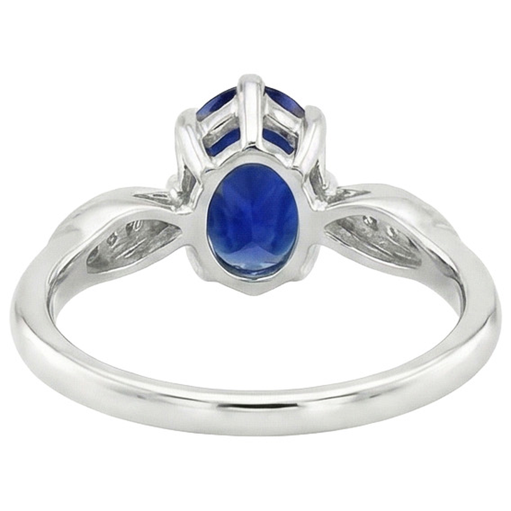 natural round sapphire 3.50ct ring close up detail