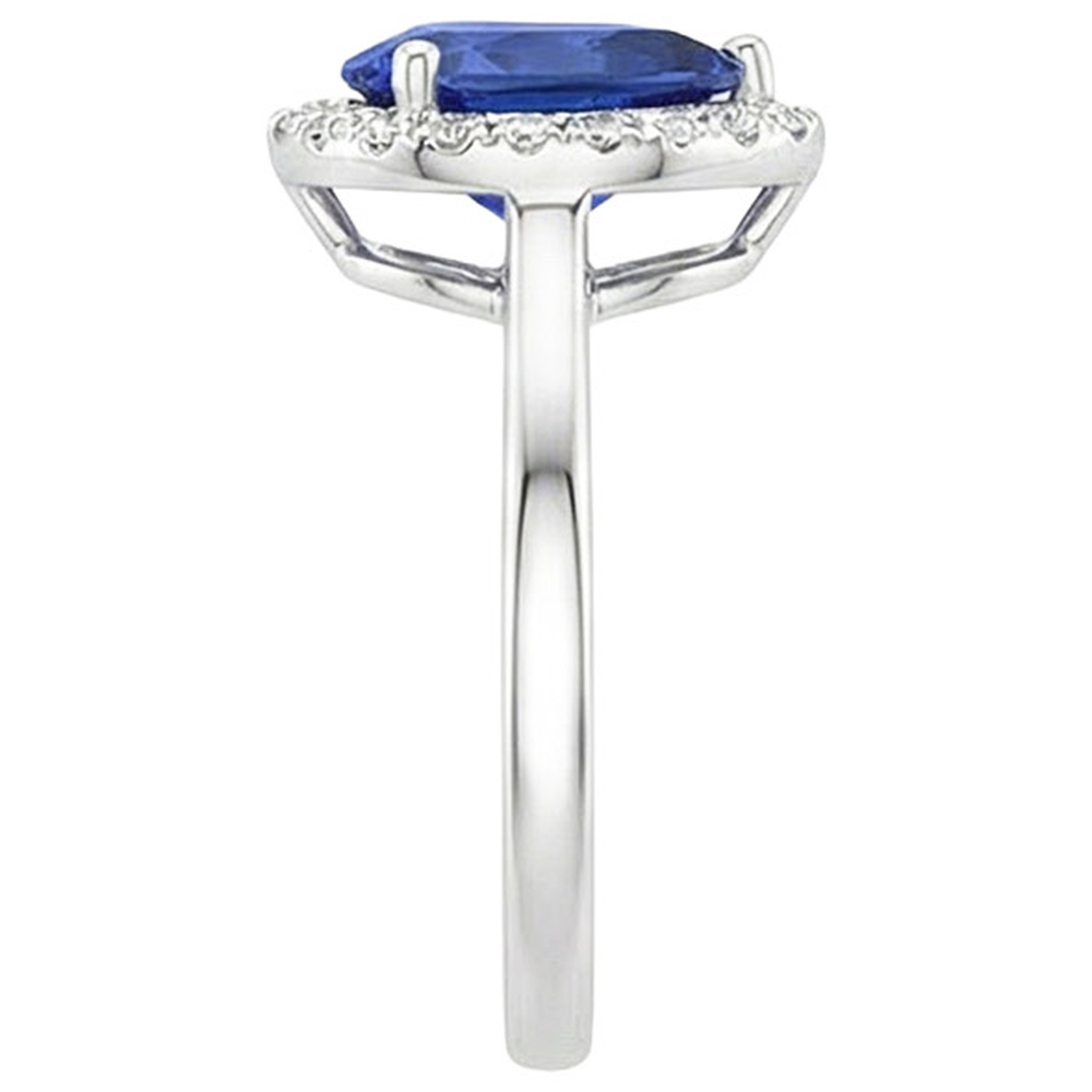 natural round sapphire 4ct ring on white background