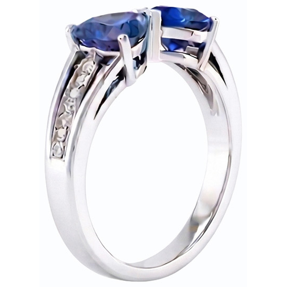 natural heart sapphire 3.50ct ring close up detail