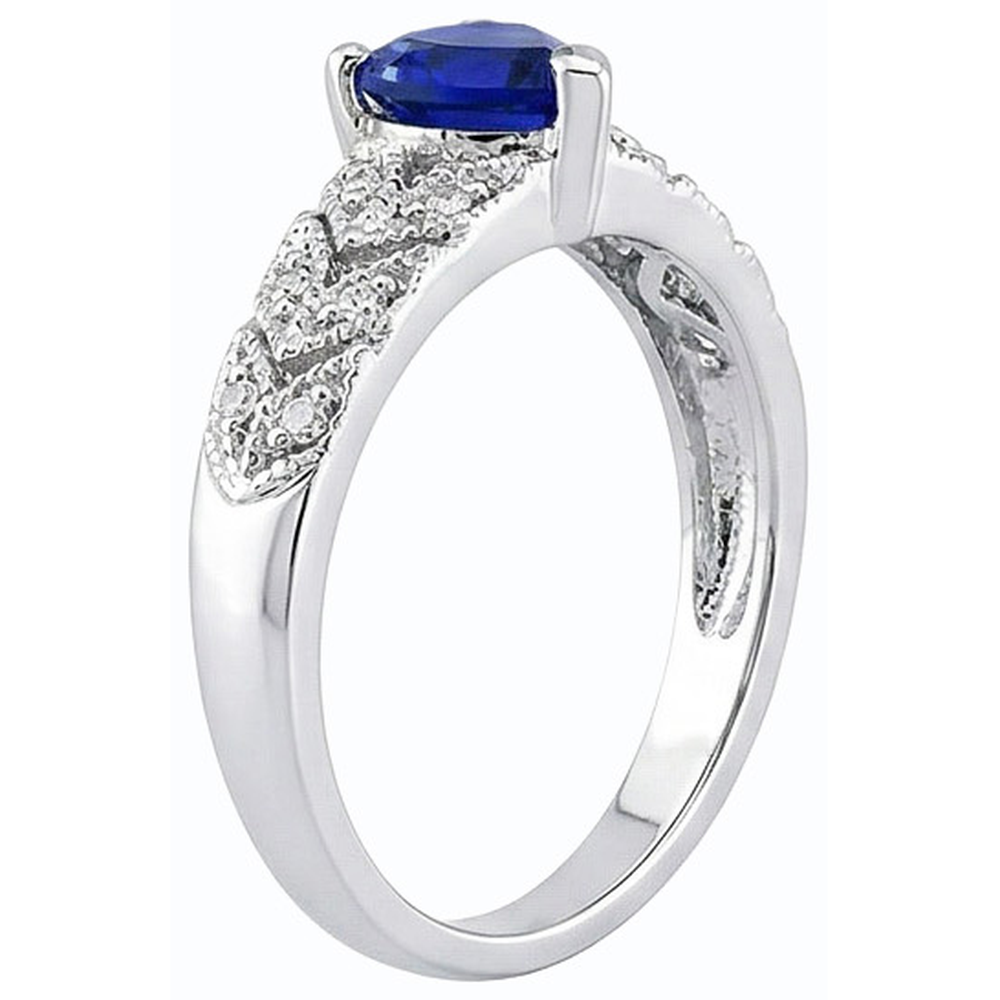 natural round sapphire 2.50ct ring close up detail
