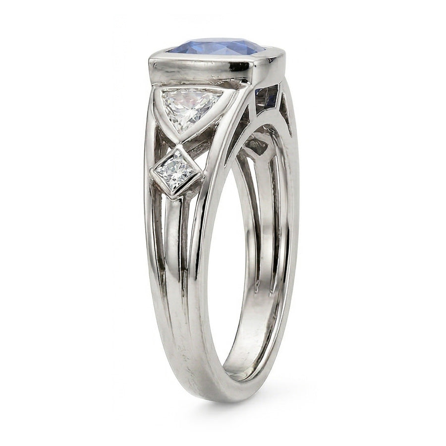 natural round sapphire 2.50ct watch profile view