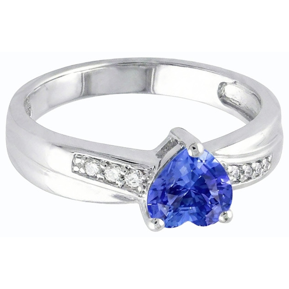 natural round sapphire 1.50ct ring close up detail