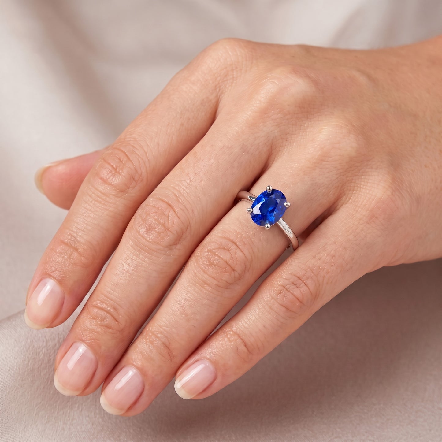 Natural Sapphire Ring 2ct - White Gold 14K