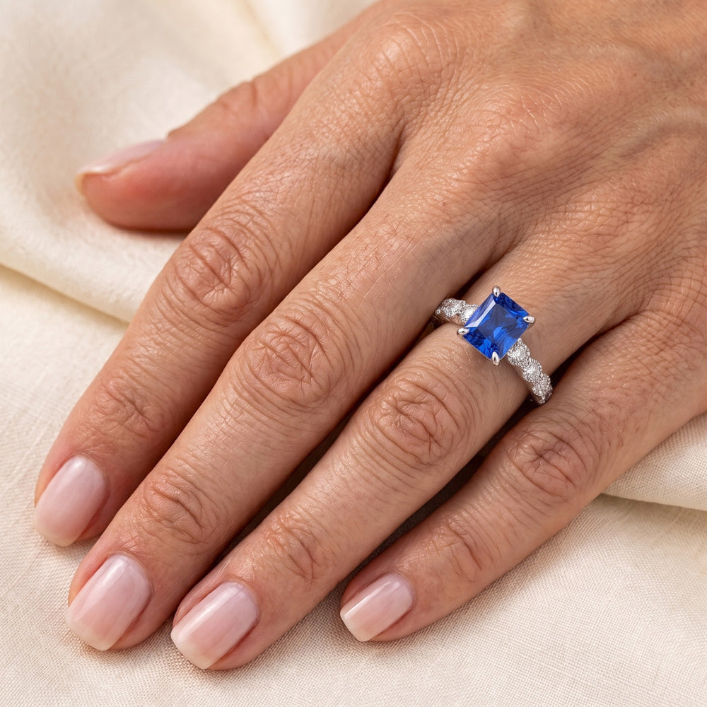 Natural Sapphire Ring 2ct - White Gold 14K