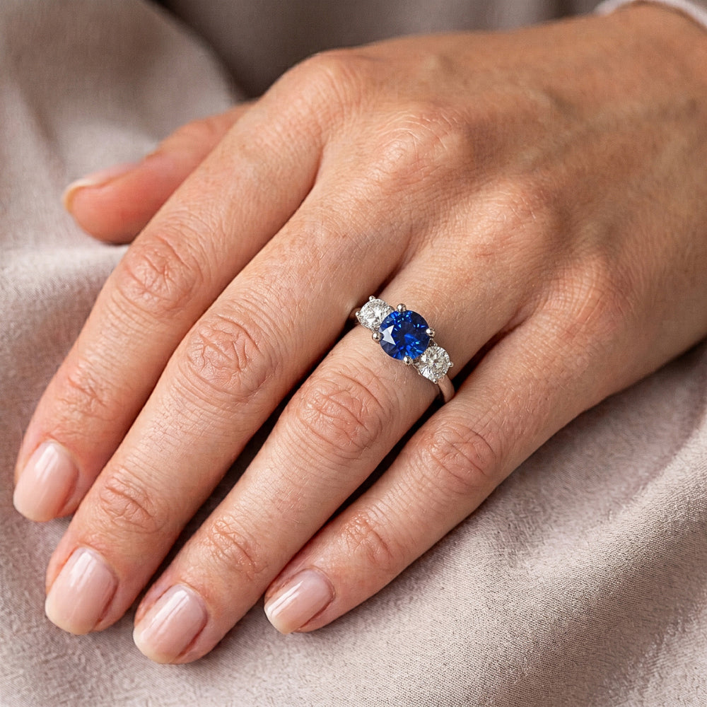 Natural Sapphire Ring 2ct - White Gold 14K