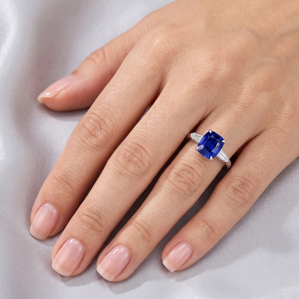 Natural Sapphire Ring 3.50ct - White Gold 14K
