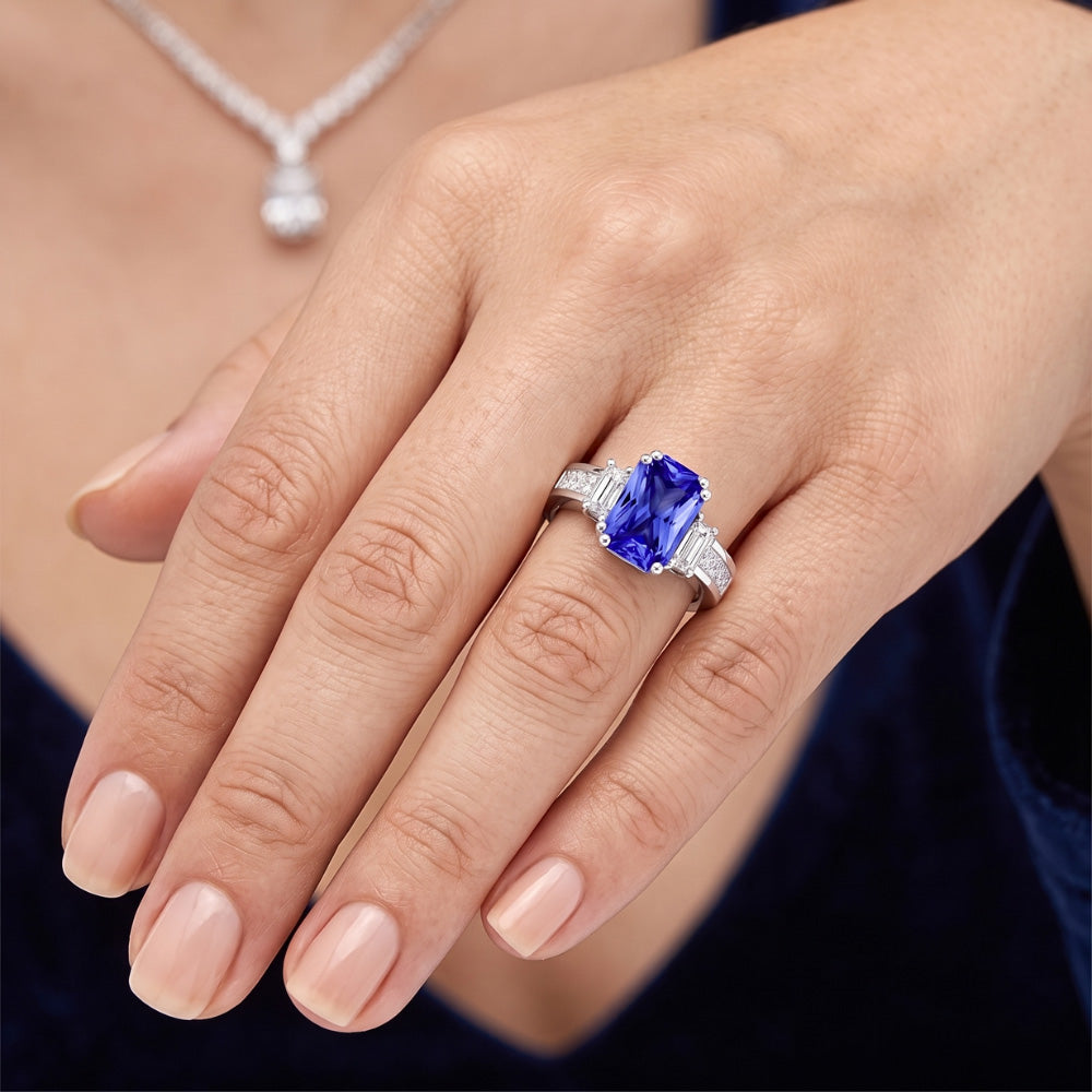 Natural Sapphire Ring 4.50ct - White Gold 14K