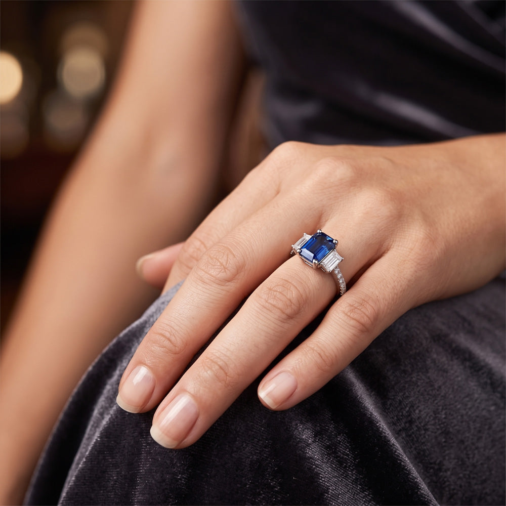 Natural Sapphire Ring 4ct - White Gold 14K