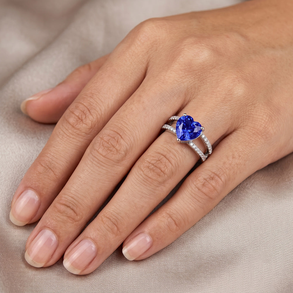 Natural Sapphire Ring 4ct - White Gold 14K