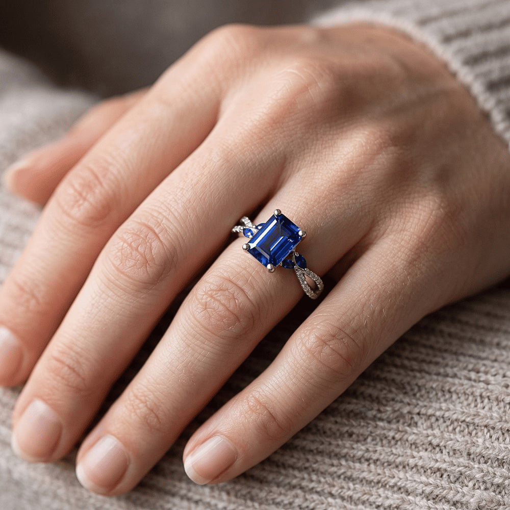 Natural Sapphire Ring 4ct - White Gold 14K