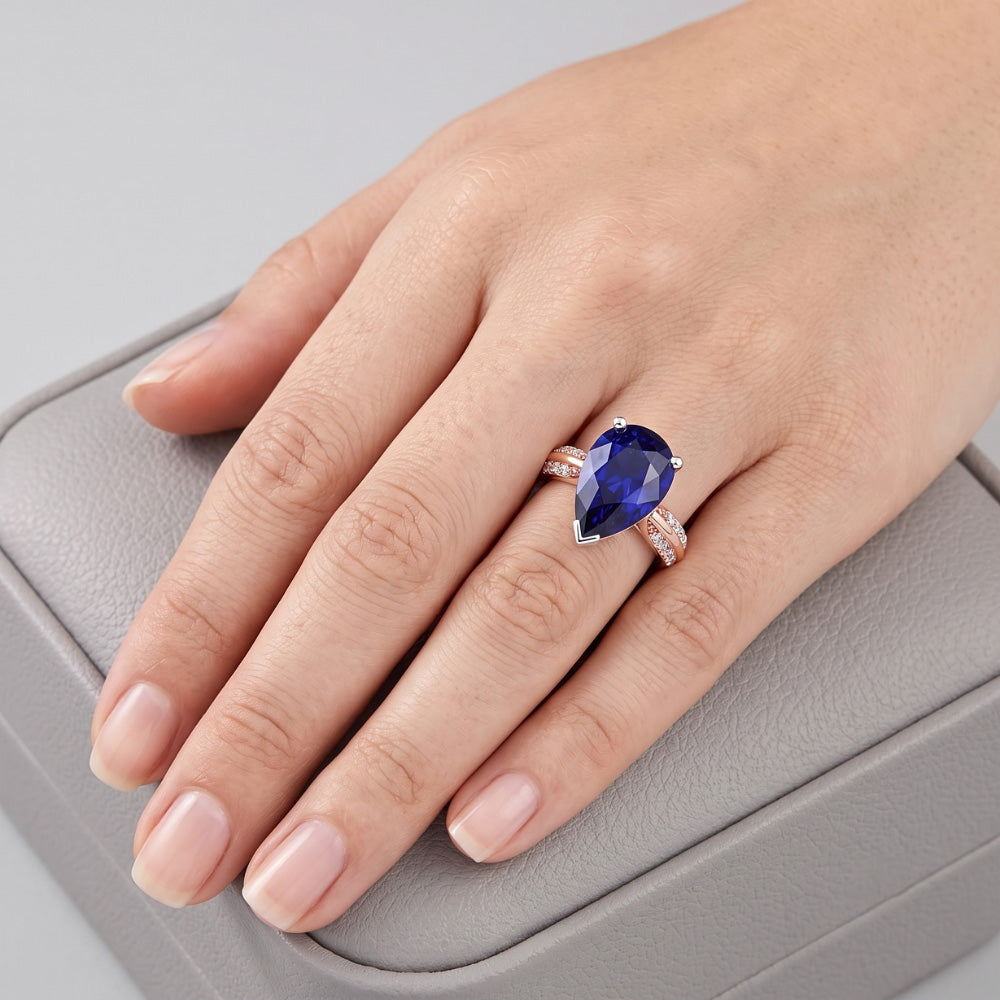 Natural Sapphire Ring 5.50ct - Two Tone 14K Gold