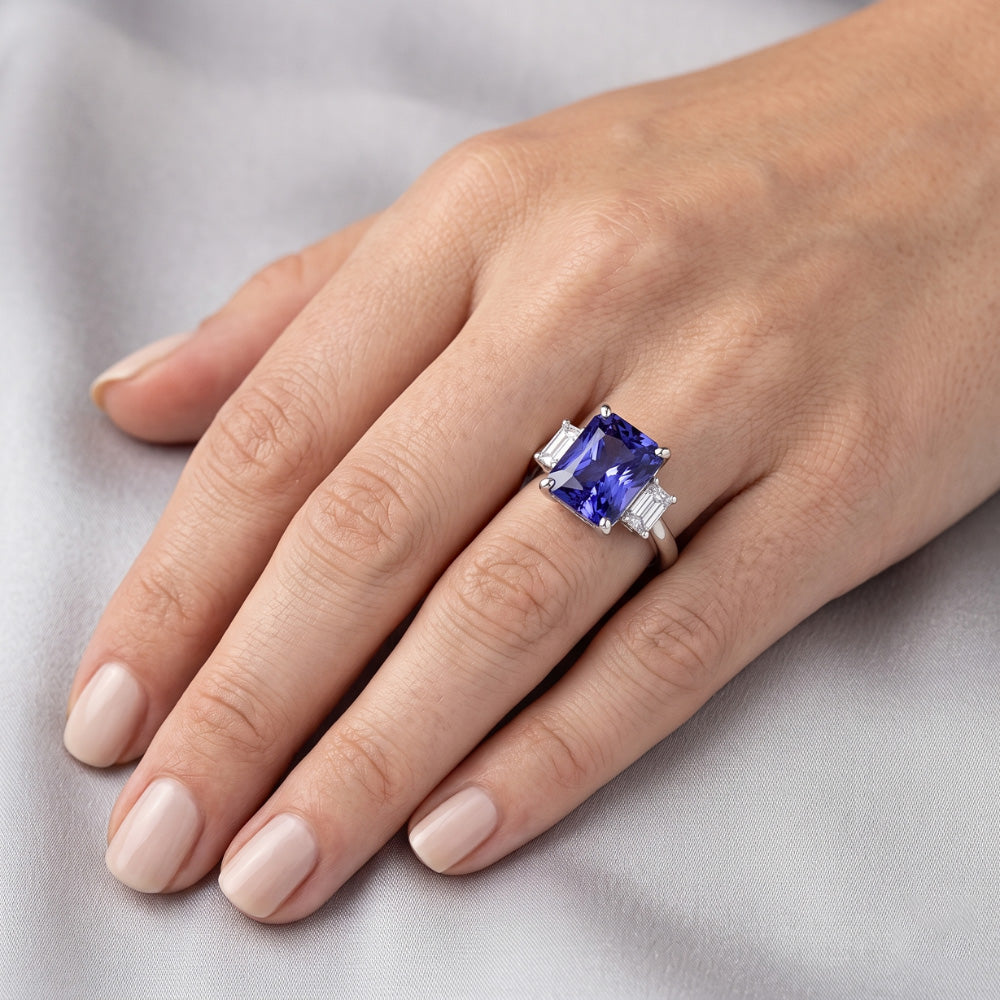Natural Sapphire Ring 5ct - White Gold 14K