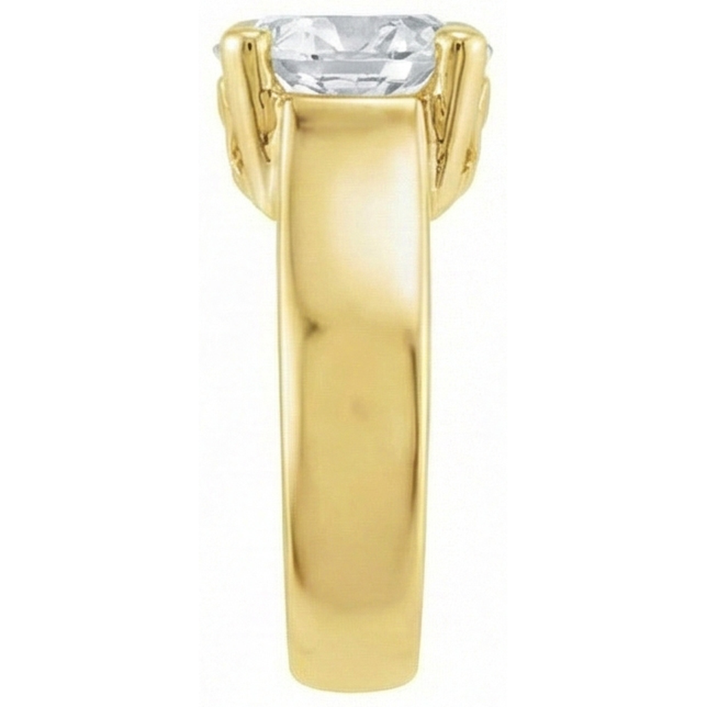Antique Cushion Diamond ring in 14K Yellow Gold – profile view