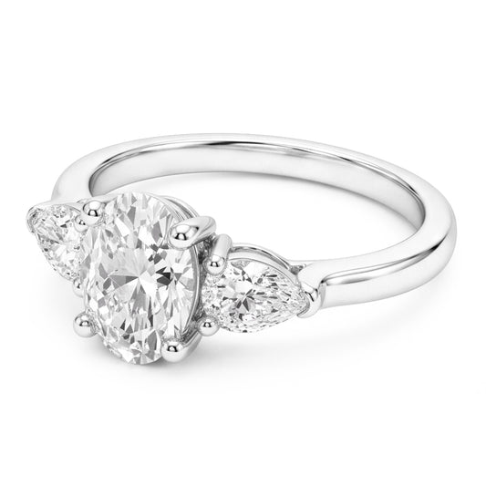 Oval Diamond 3-Stone Ring in 14 Karat White Gold – 4.50 ct