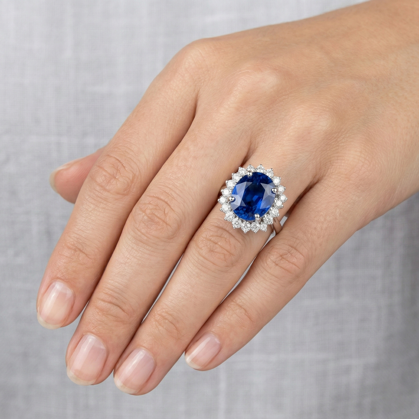 Oval And Round Cut Ceylon Sapphire 8 Carats Natural Earth Mined Diamond ( Not Lab Grown ) s Ring WG 14K