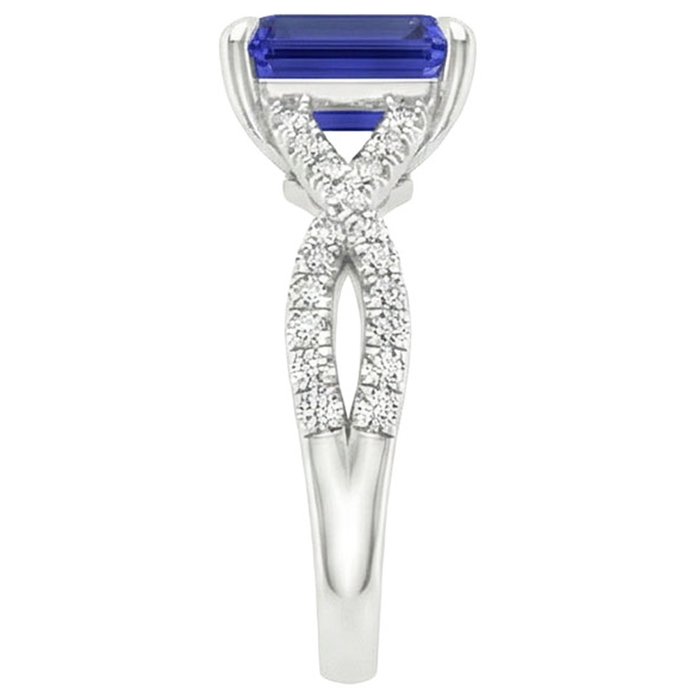 natural emerald sapphire 4ct ring on white background