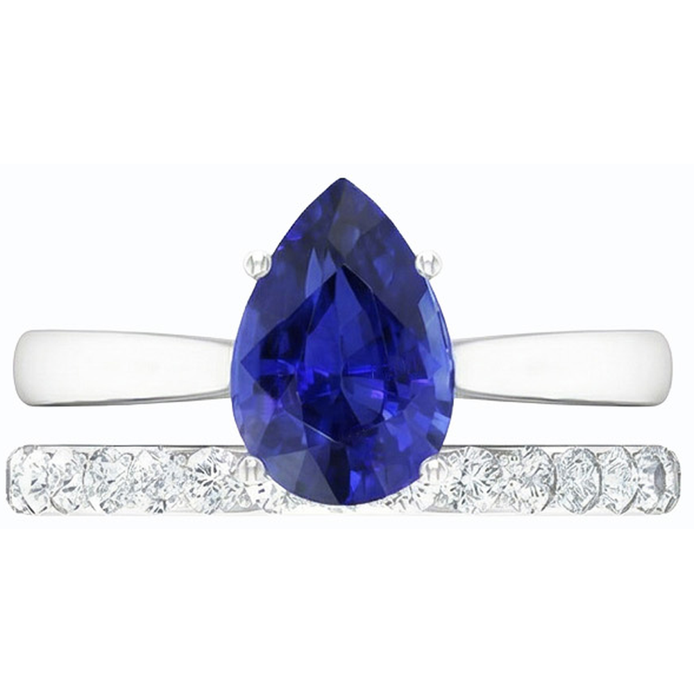 natural round sapphire 4.50ct ring on white background