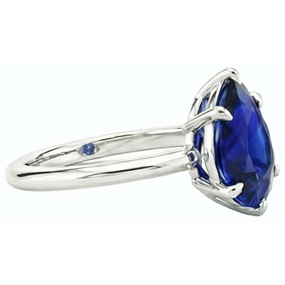 natural pear sapphire 2.50ct ring on white background