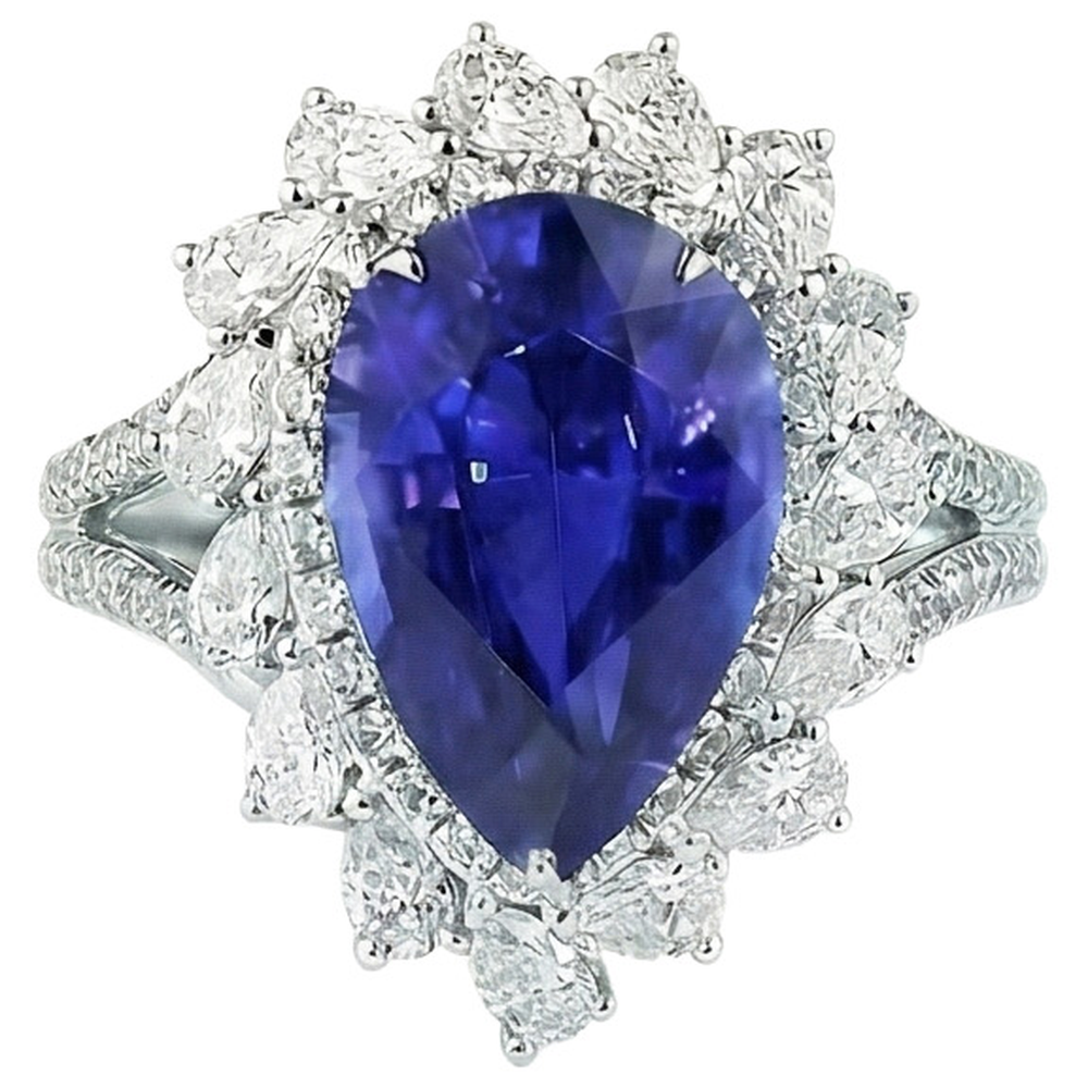 natural round sapphire 4ct ring close up detail