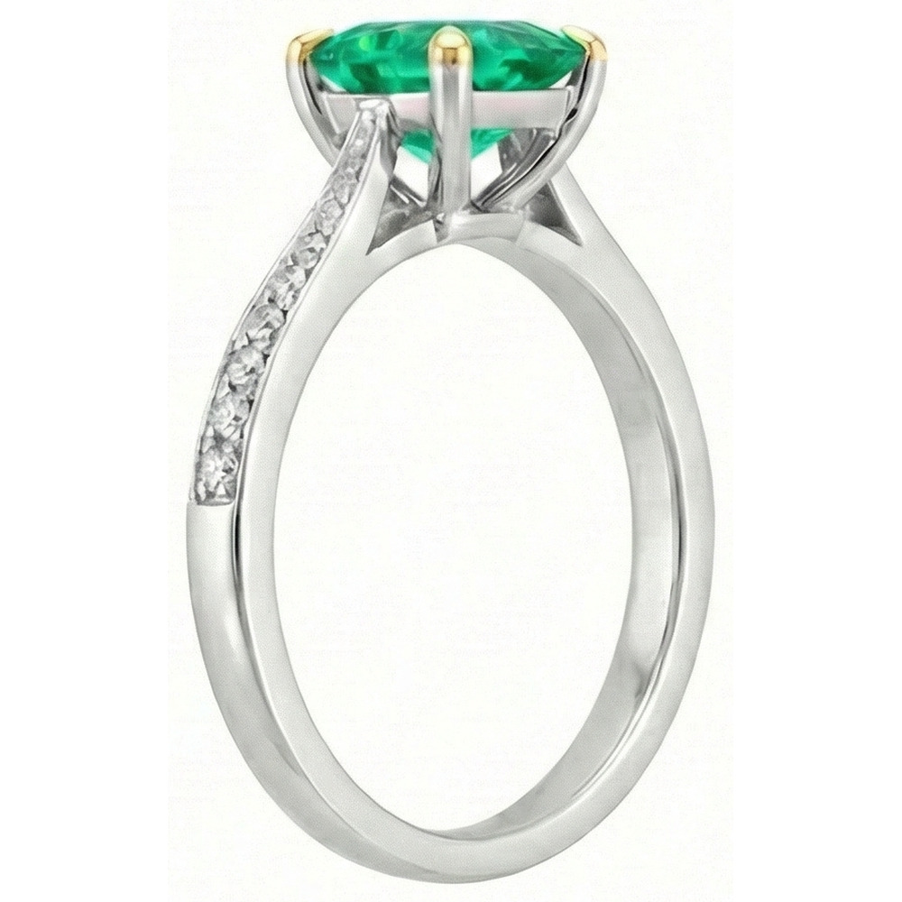 Princess Cut Colombian Emerald ring in 14K Two Tone Gold – angle view