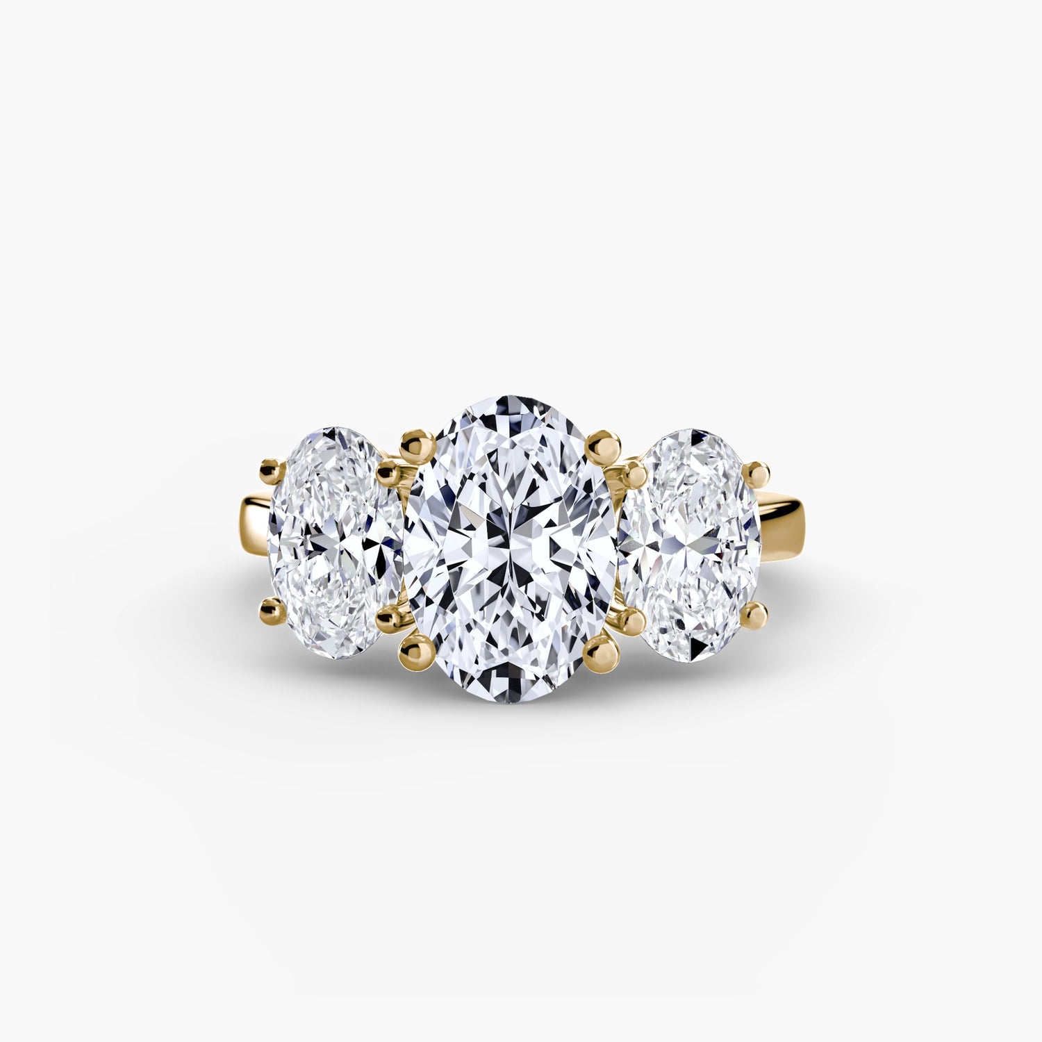 Round Cut Gemstone ring in Gold – side view