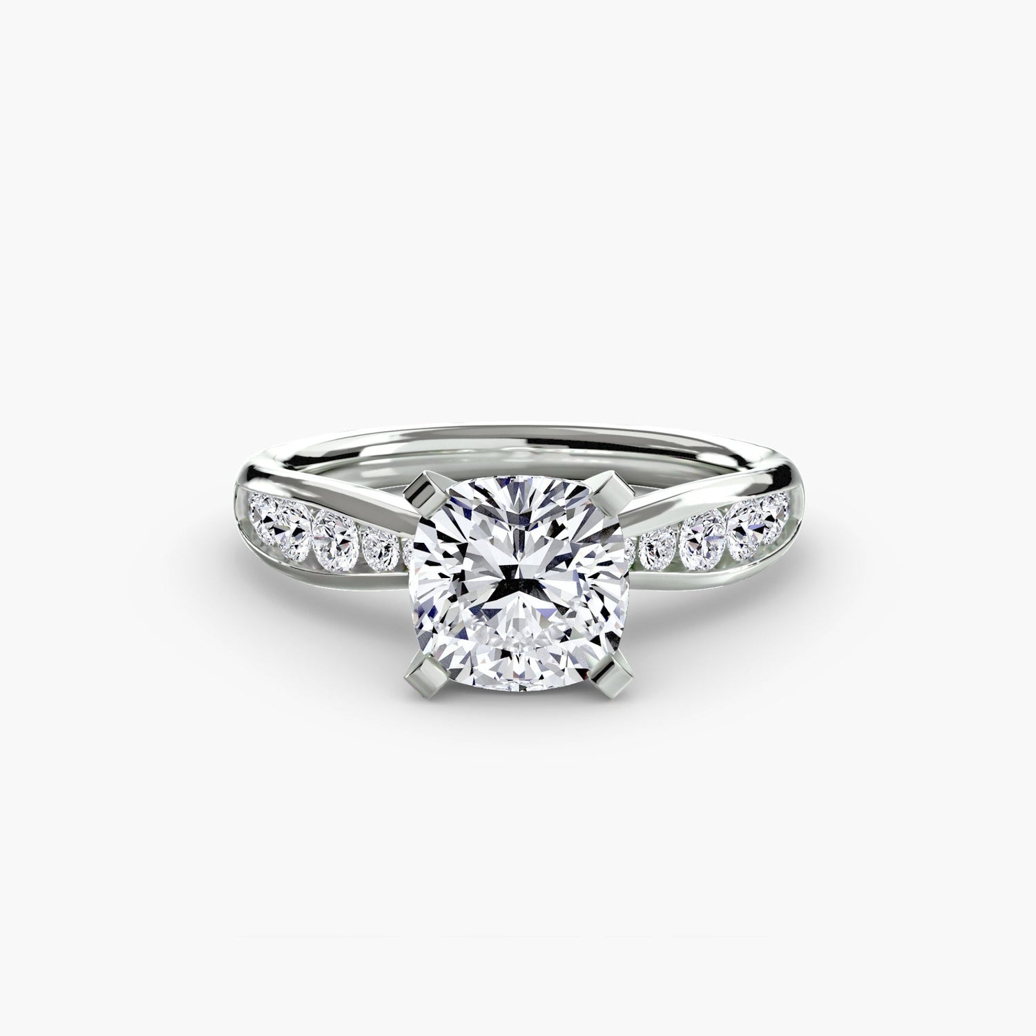 Gemstone Round Cut Setting in Gold – angle view