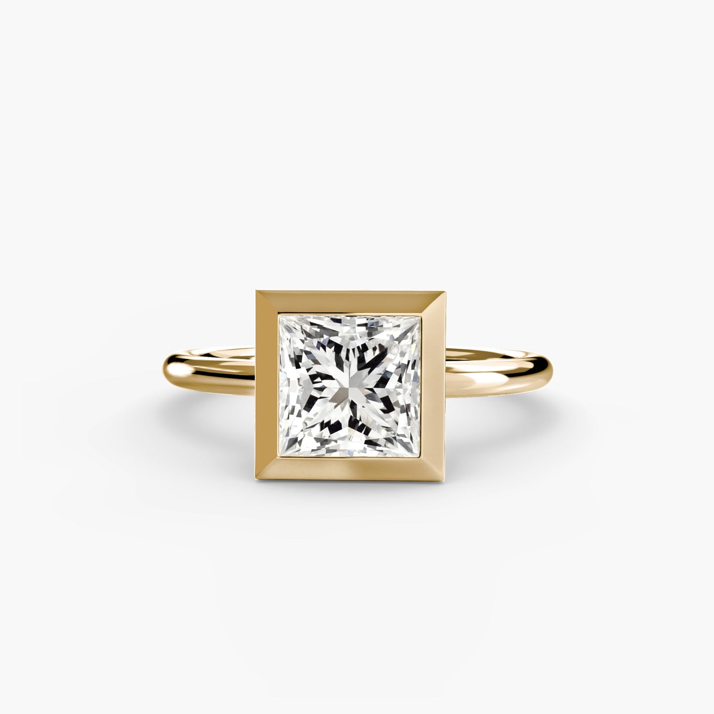 Gemstone ring in Gold – side view