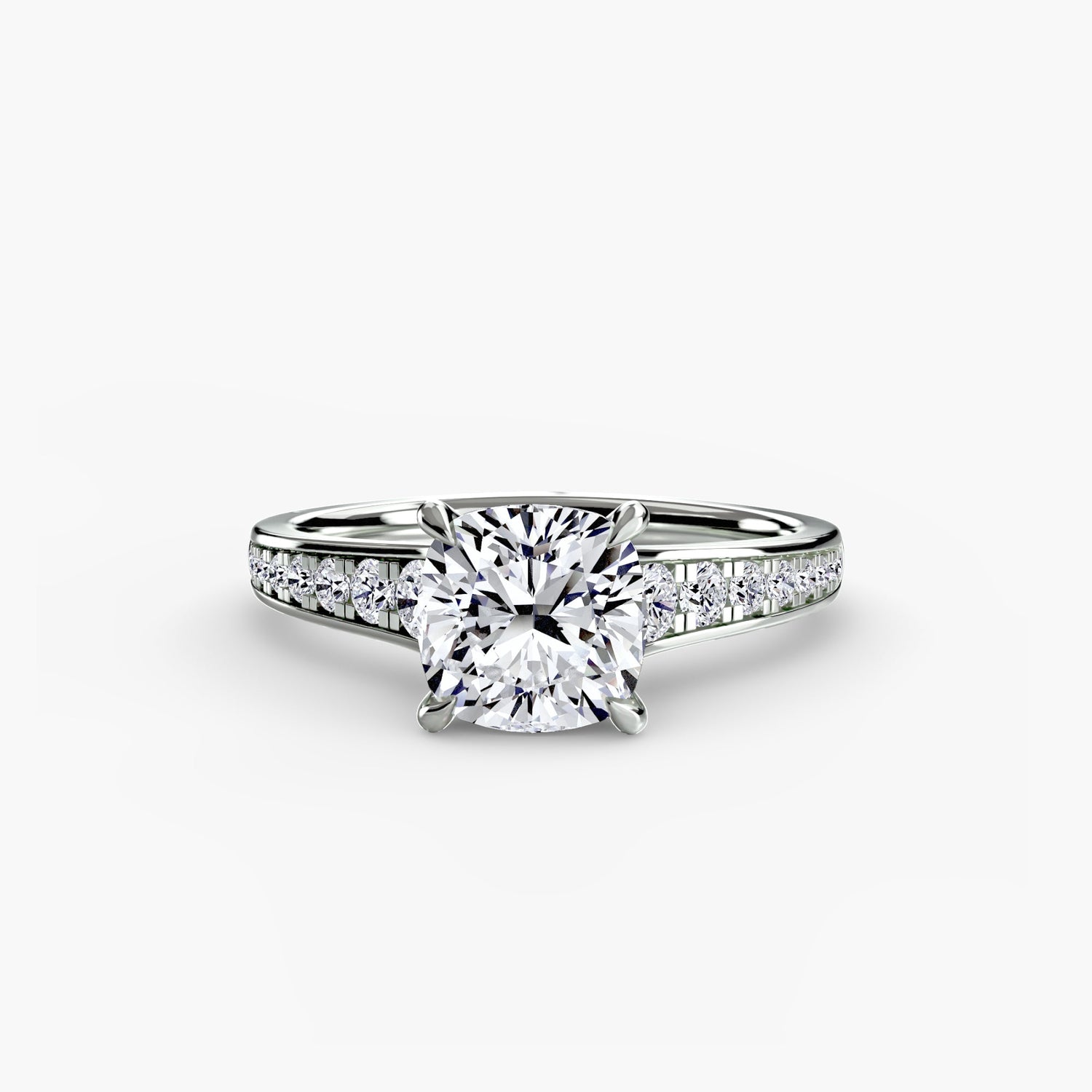 Precious Stone Round Cut Setting in Gold – angle view