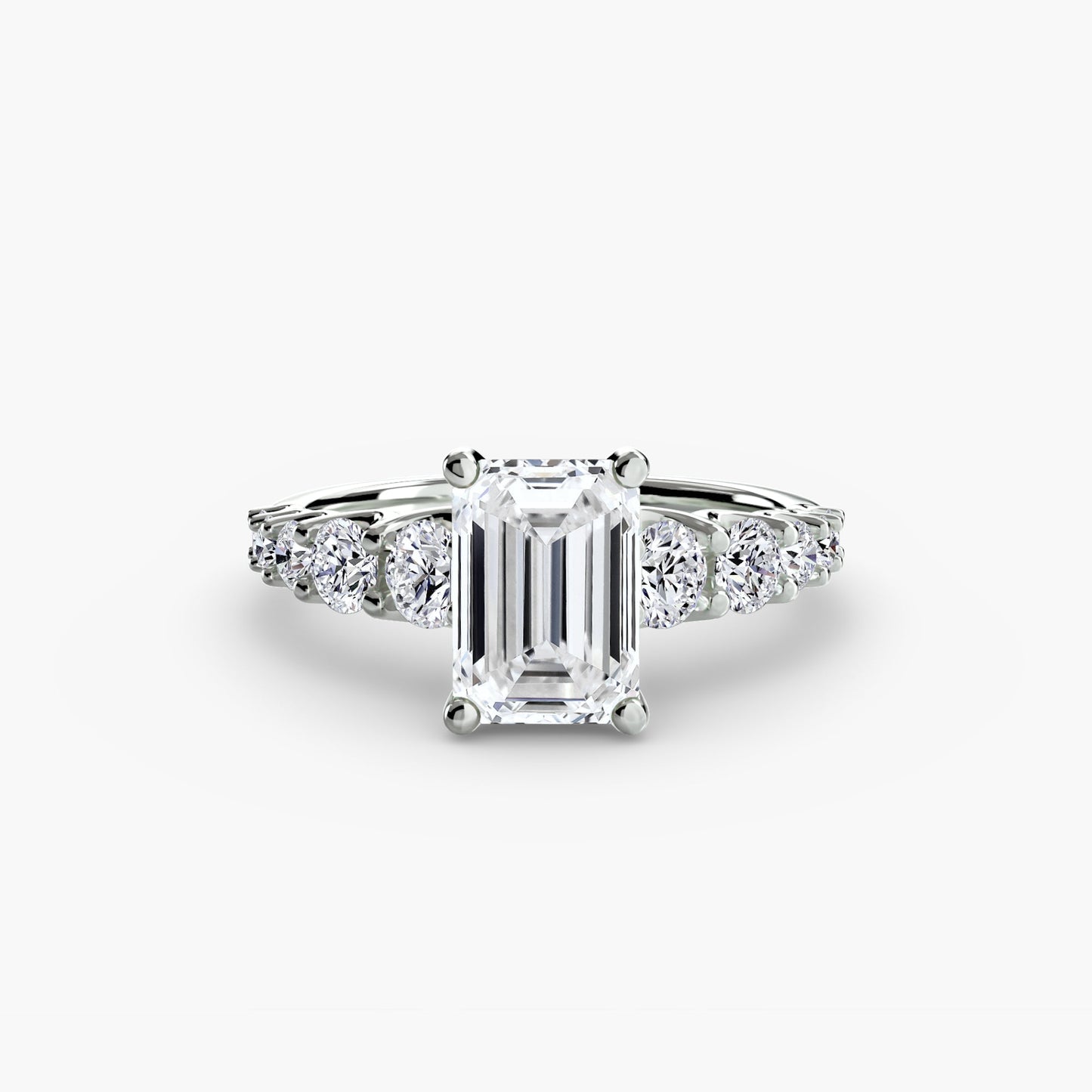Brilliant Diamond Round Cut Setting in Gold – back view