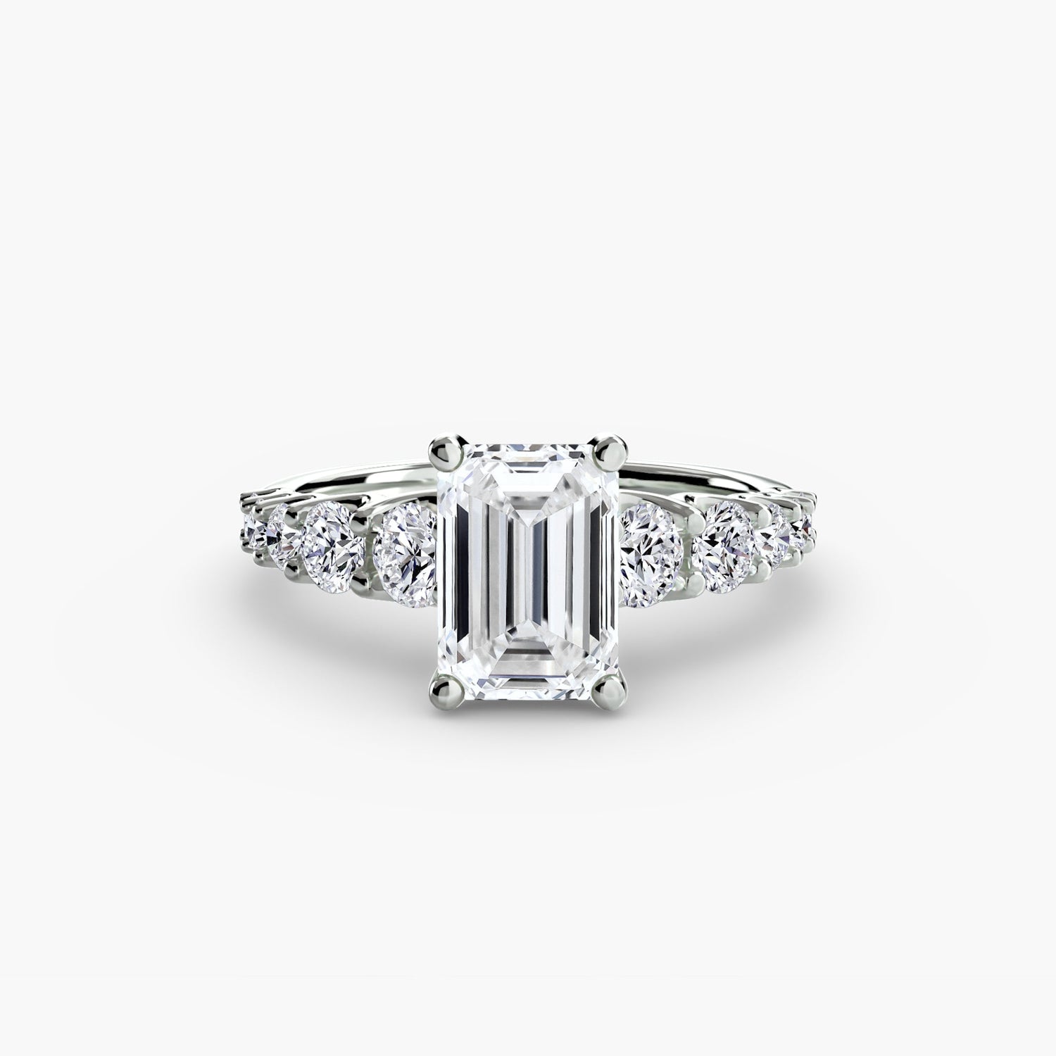 Brilliant Diamond Round Cut Setting in Gold – back view