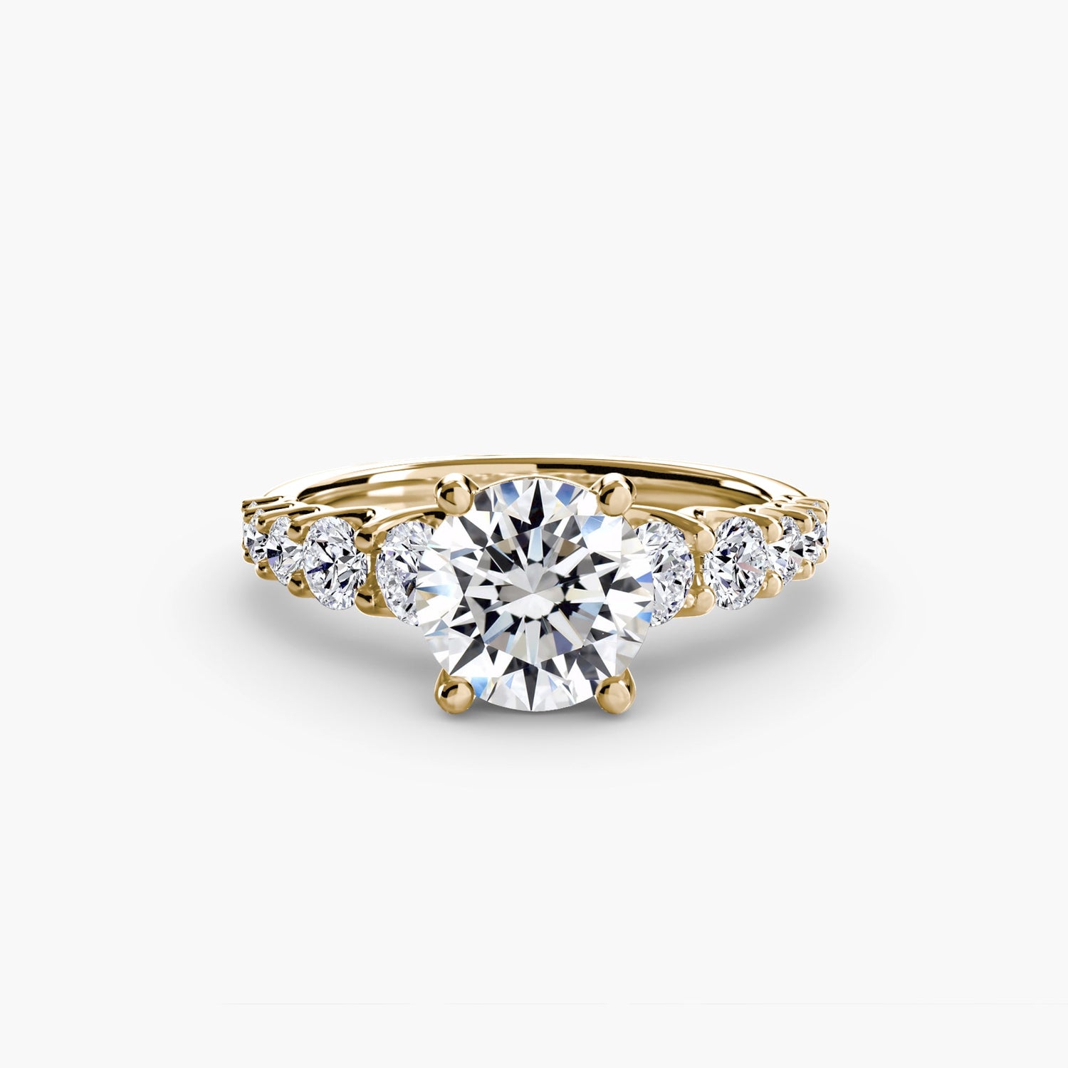 Round Cut Brilliant Diamond ring in Gold – front view