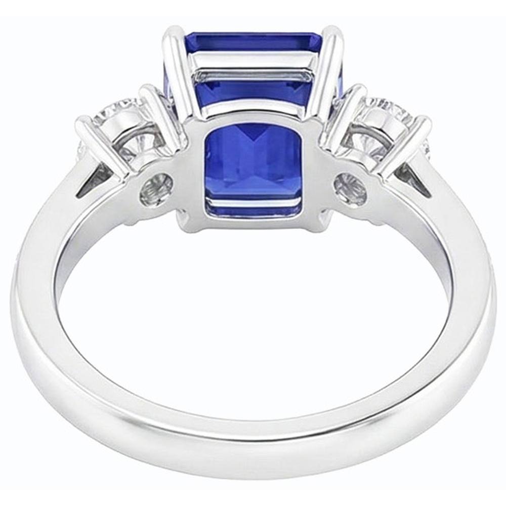 natural round sapphire 6ct ring top view