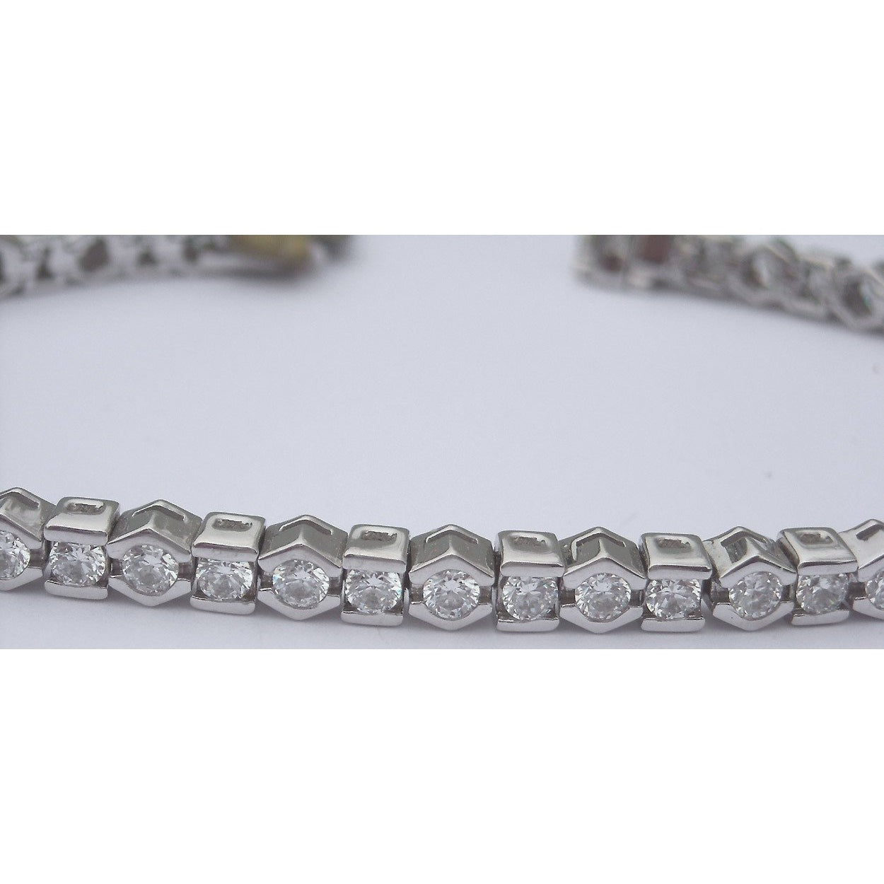 Real 7.50 Carats Diamond Tennis Bracelet Round Half Bezel - Tennis Bracelet-harrychadent.ca