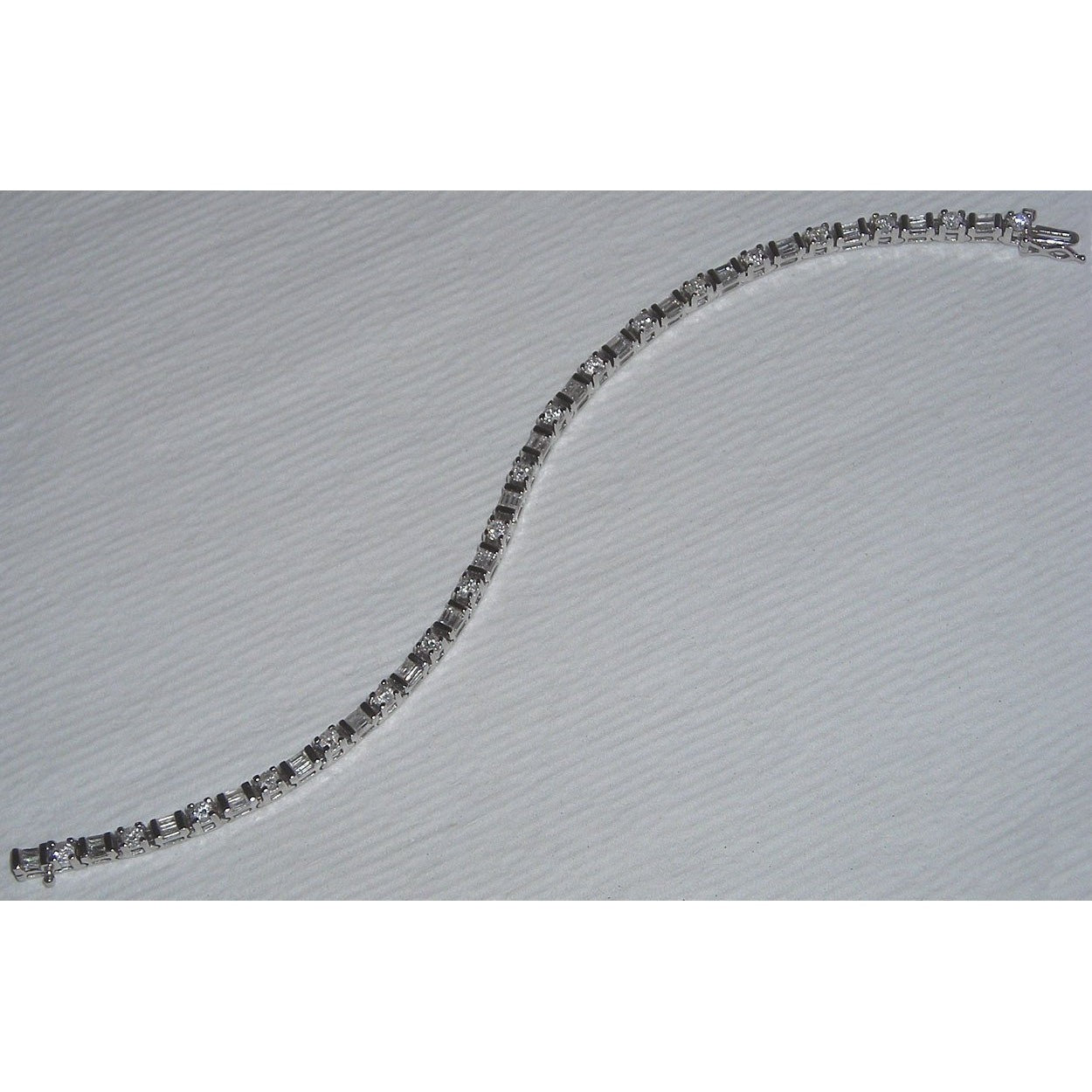 Real 11.40 Ct. Lab Grown Diamond Tennis Bracelet WG Baguettes & Round Diamonds-harrychadent.ca
