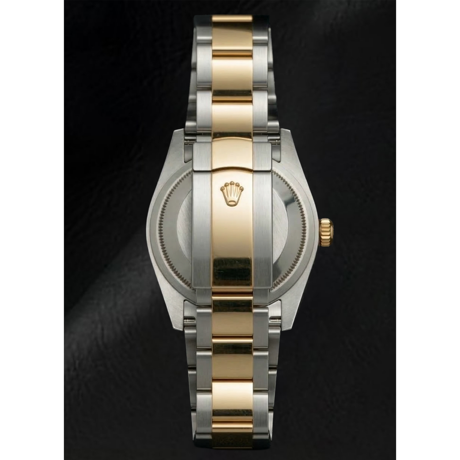natural pearl 0.20ct watch three quarter angle