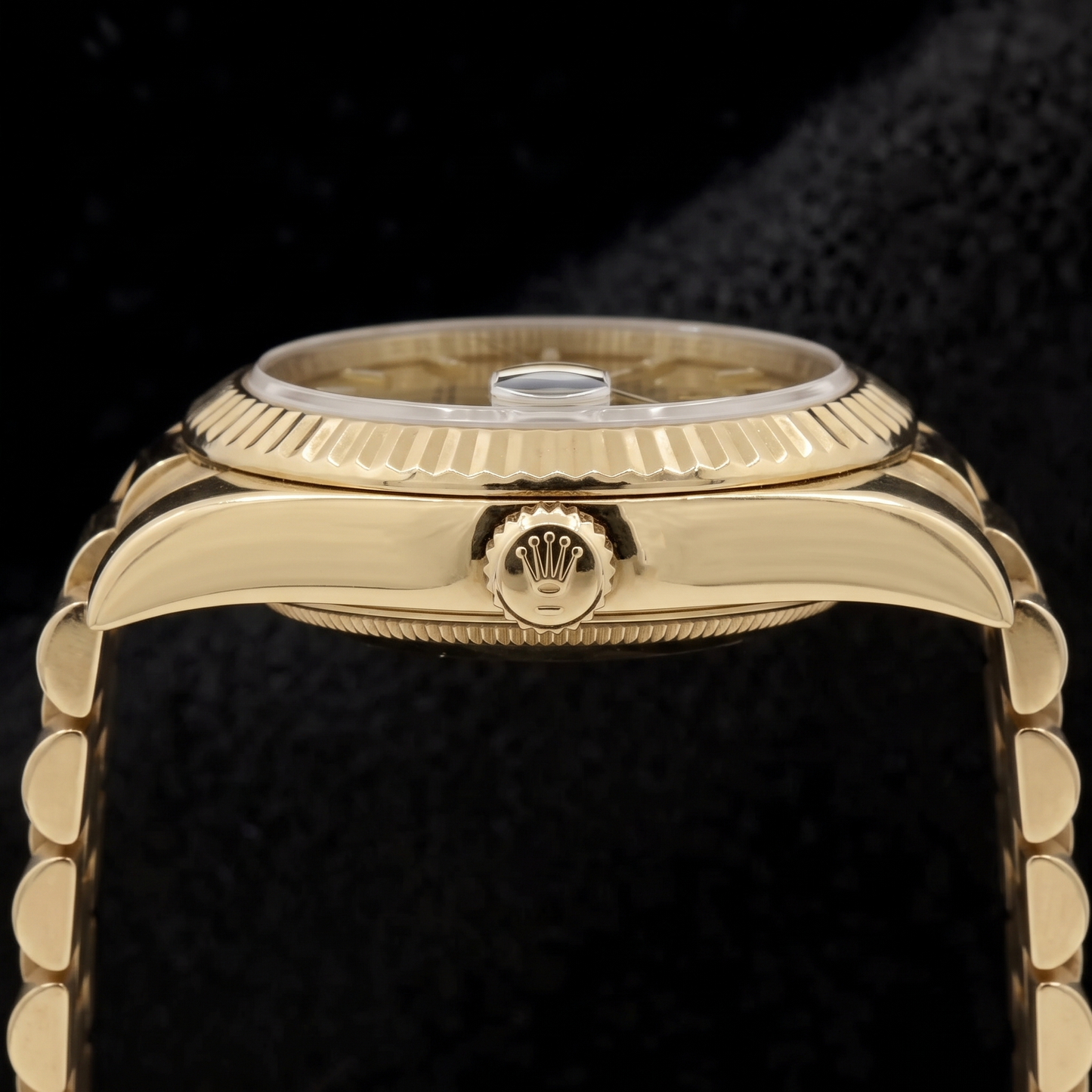 Rolex Day Date 2 Champagne Dial 41 Mm Gents Watch Yellow Gold