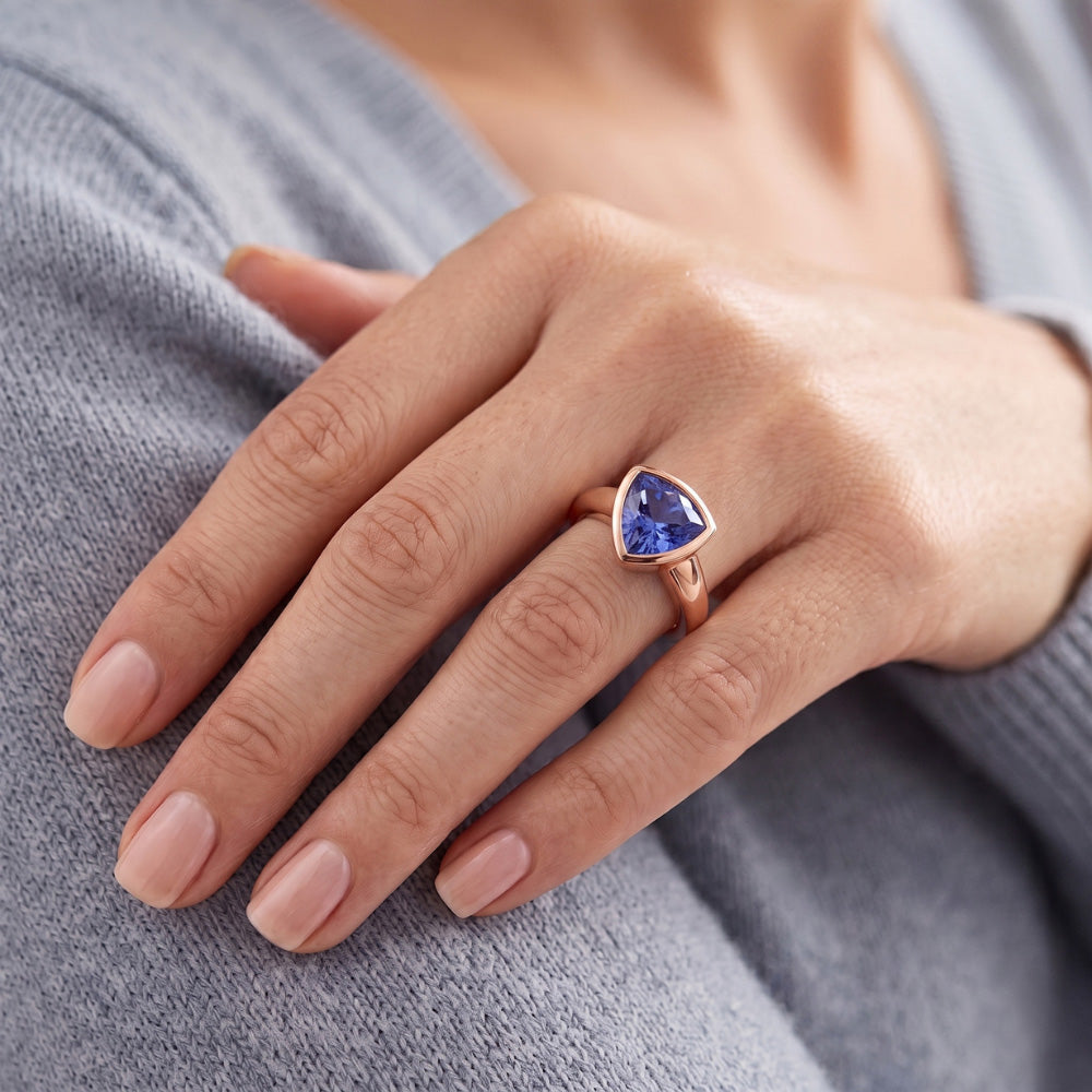 Rose Gold Solitaire Ring 2 Carats Blue Sapphire Bezel Set Trillion Cut