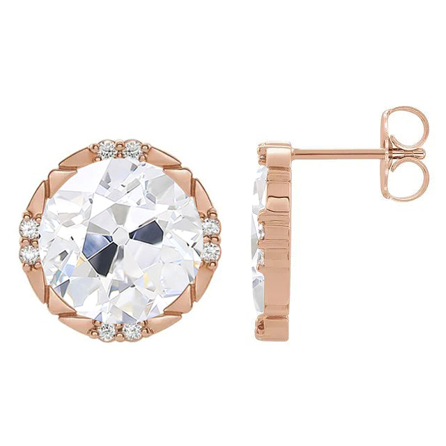 Old Mine Cut Fine Diamond ring in 14 Karat Rose Gold – front view