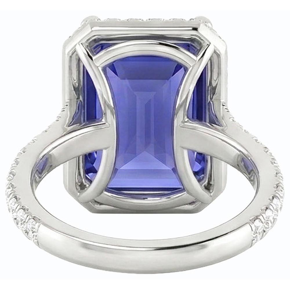 natural emerald sapphire 4.50ct ring on white background
