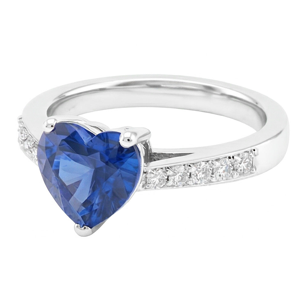 natural round sapphire 2ct ring close up detail
