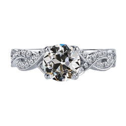 Brilliant Diamond Solitaire with Side Stones – Milgrain 2 ct 14K