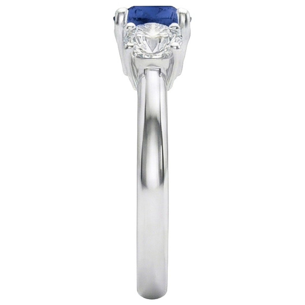 natural round sapphire 1.25ct ring top view