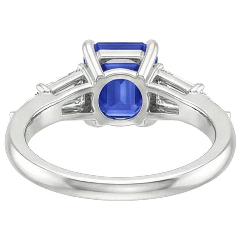 natural emerald sapphire 4ct ring close up detail