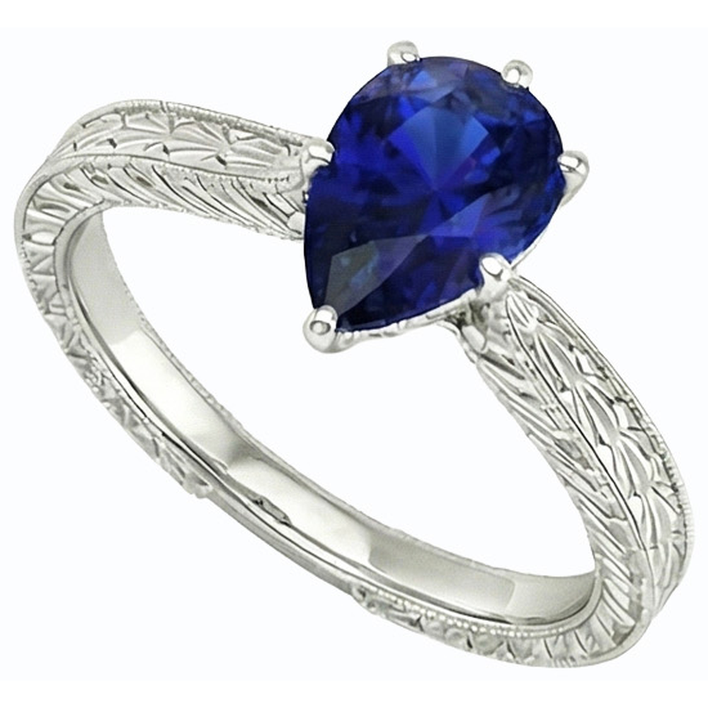 natural pear sapphire 1.50ct ring close up detail