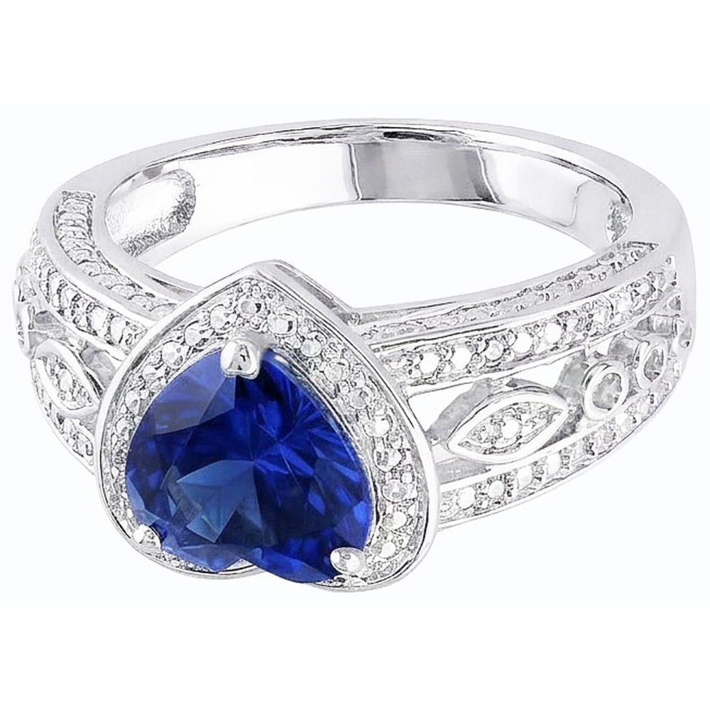 natural heart sapphire 2ct ring close up detail