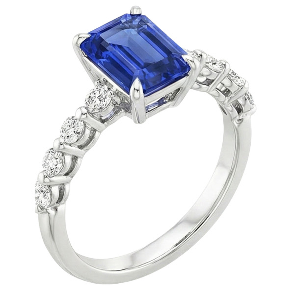 natural emerald sapphire 4ct ring close up detail