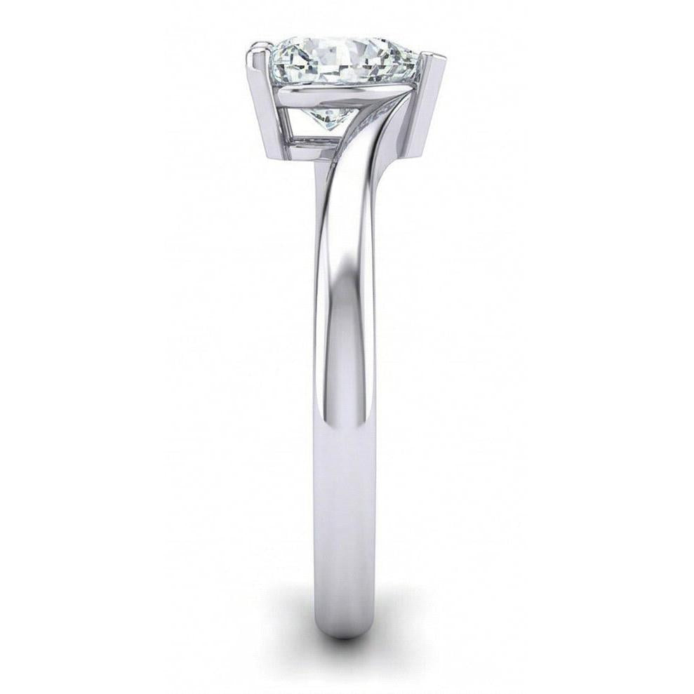 natural heart diamond 1.75ct ring with diamond accents