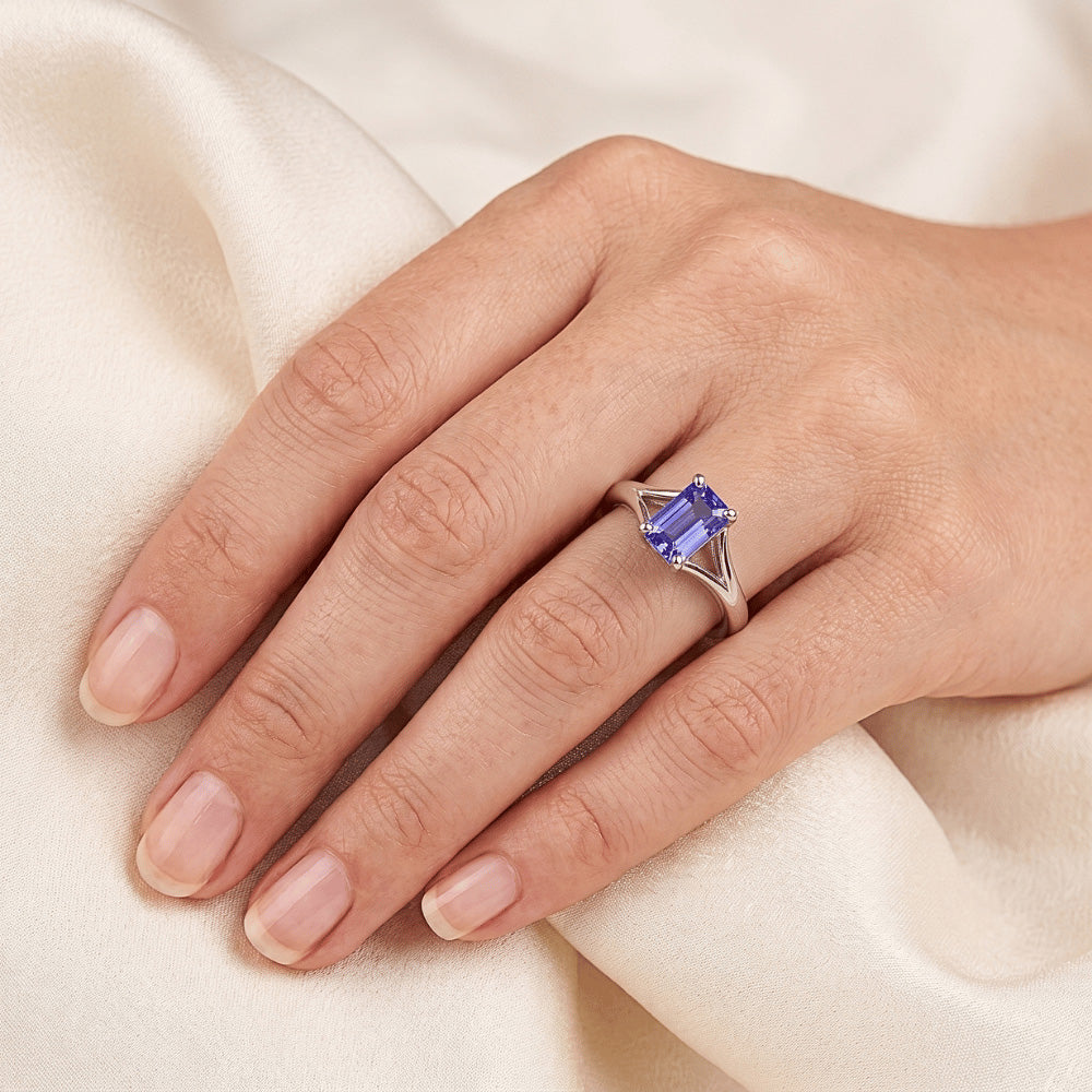 Solitaire Split Shank Emerald Light Blue Sapphire Ring 2 Carats